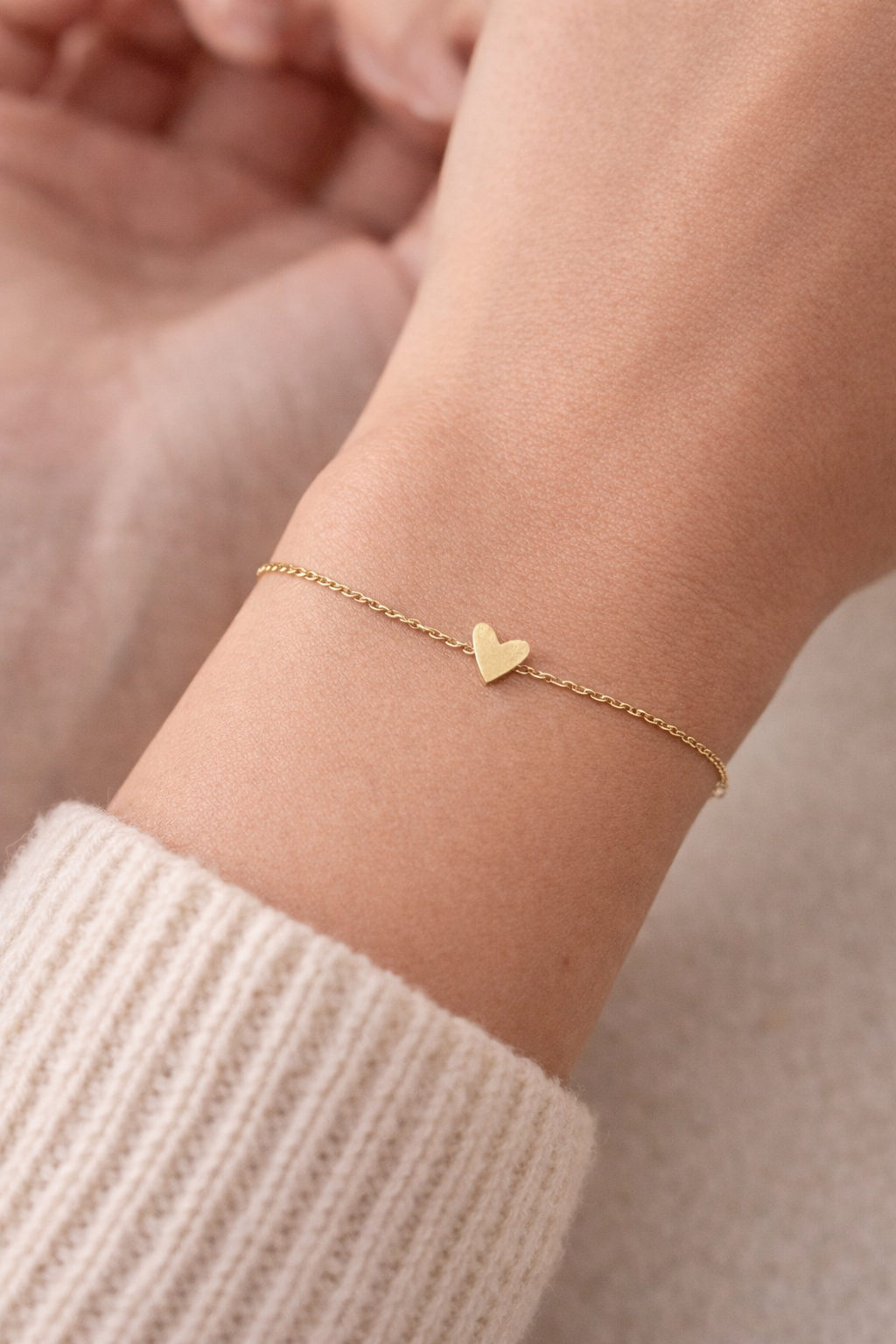 Minimal Heart Bracelet- 18K Gold Plated Stainless Steel